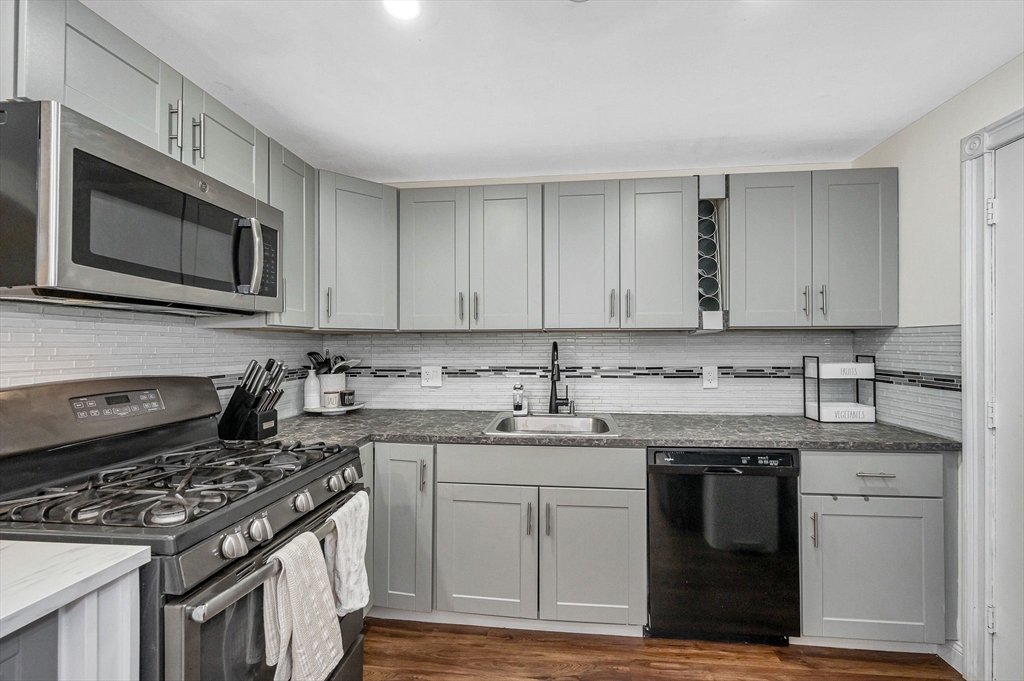 100 Magnolia Ave 2