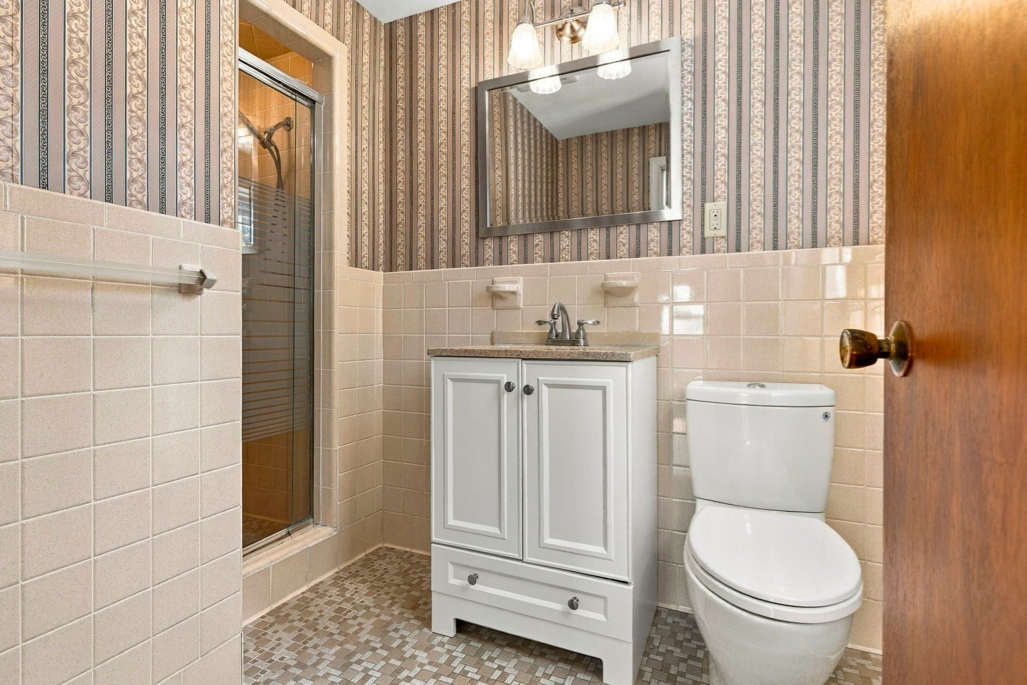 25 Lawndale Road, Stoneham, MA, 25 Lawndale Road, Stoneham, MA Photo #16