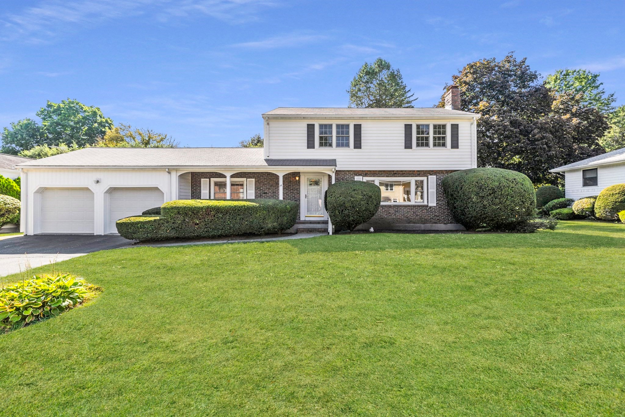 Photo of 25 Lawndale Road, Stoneham, MA