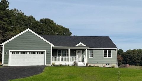 31 Cross Rd Rochester MA 02770