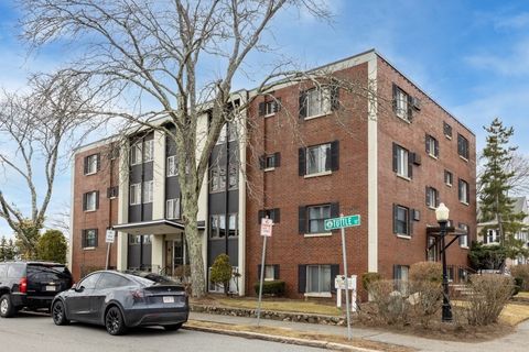 Photo of 50 Tuttle St #12, Wakefield, MA 01880 (MLS # 73488244)
