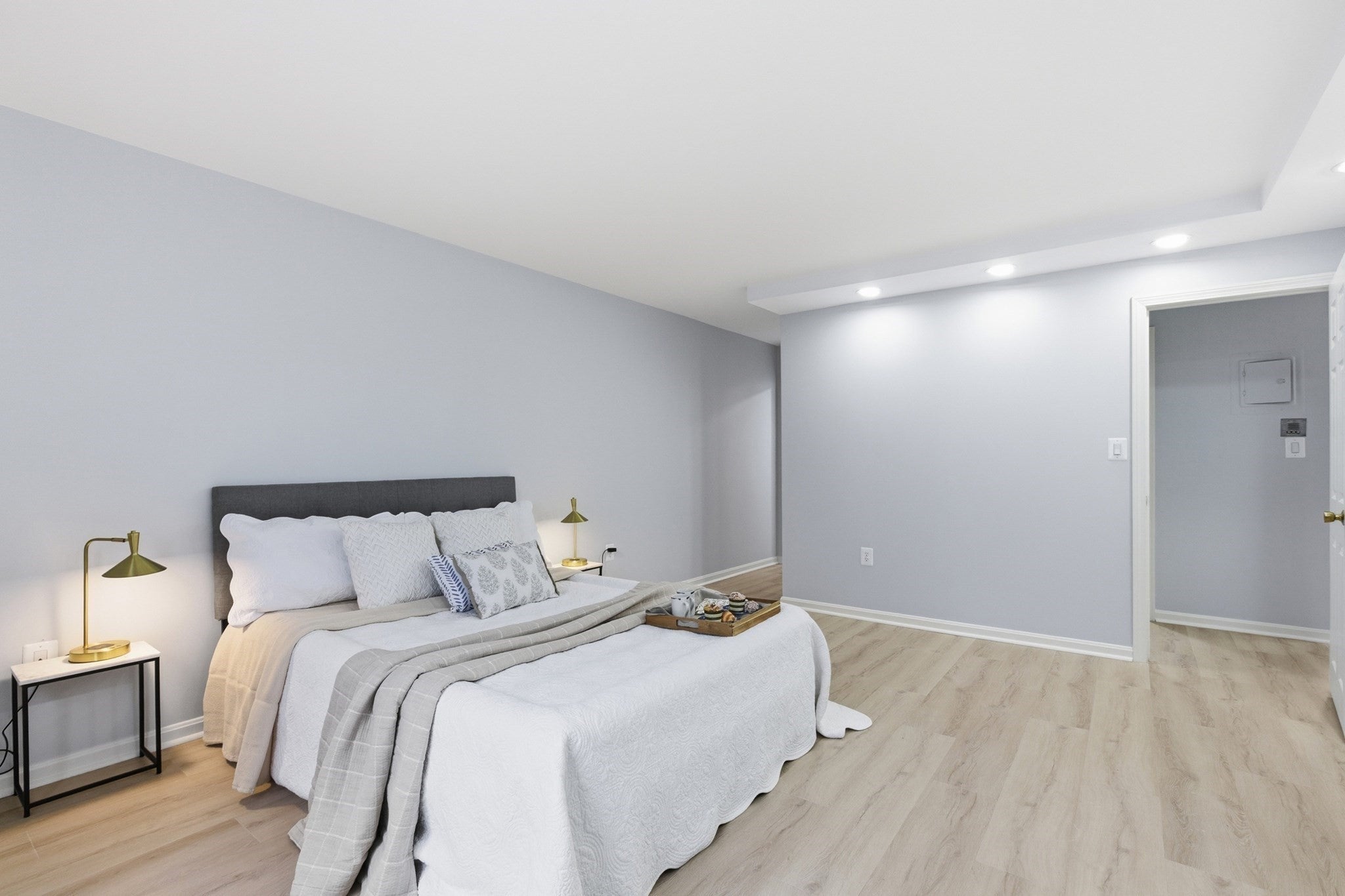 131 Coolidge Avenue 122