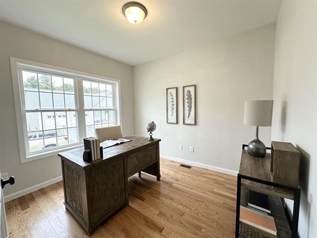 Pelham, New Hampshire 03076, United States, 2 Bedrooms Bedrooms, ,2 BathroomsBathrooms,Residential,Active,241006