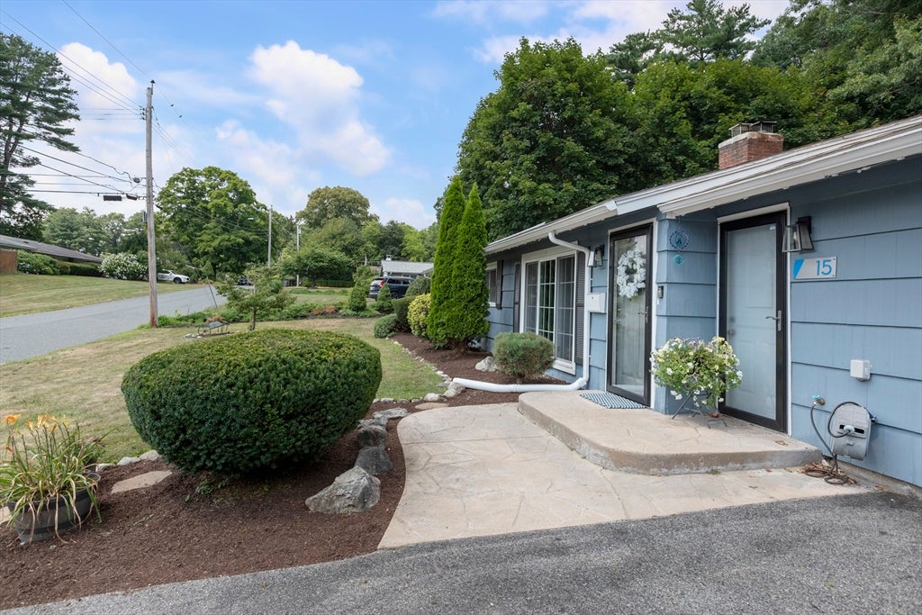 15 Michael Rd