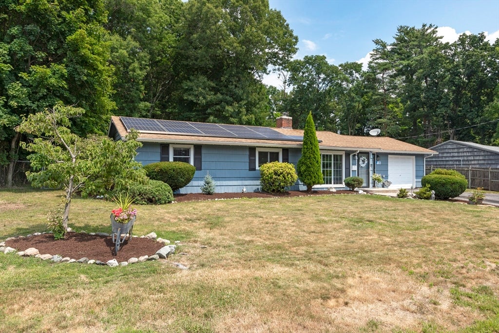 Photo of 15 Michael Rd, Framingham, MA