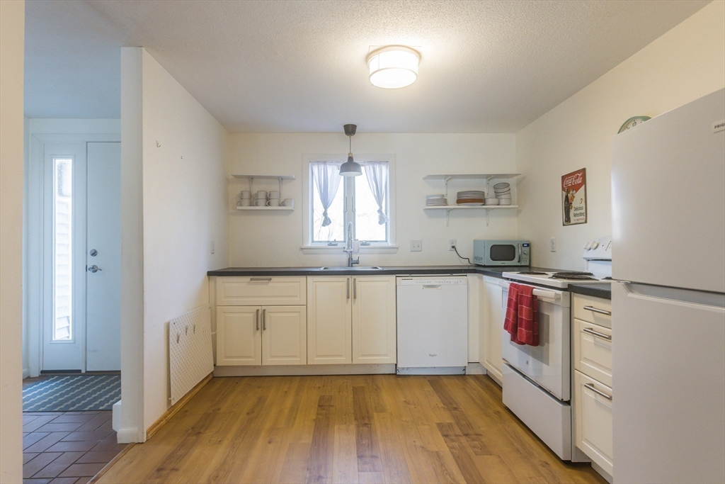 12 Woodrise Rd #12, Falmouth, MA Photo #7