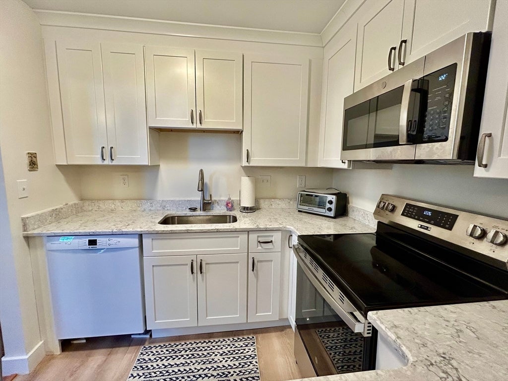 50 Rantoul St #308, Beverly, MA Photo #12