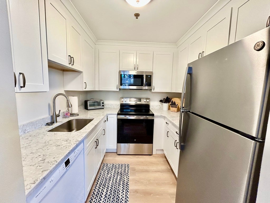 50 Rantoul St #308, Beverly, MA Photo #6
