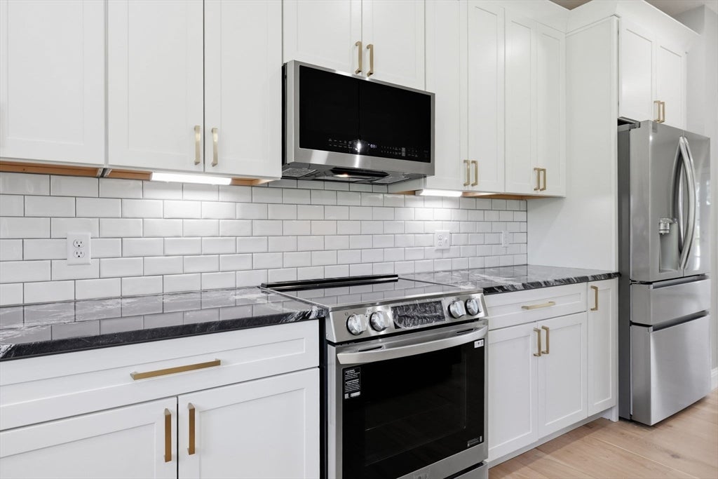 17 Silvergrass Ln, Southwick, MA Photo #25
