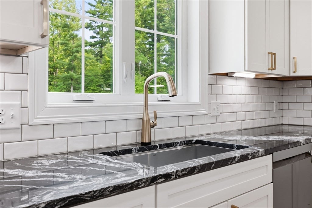 17 Silvergrass Ln, Southwick, MA Photo #24