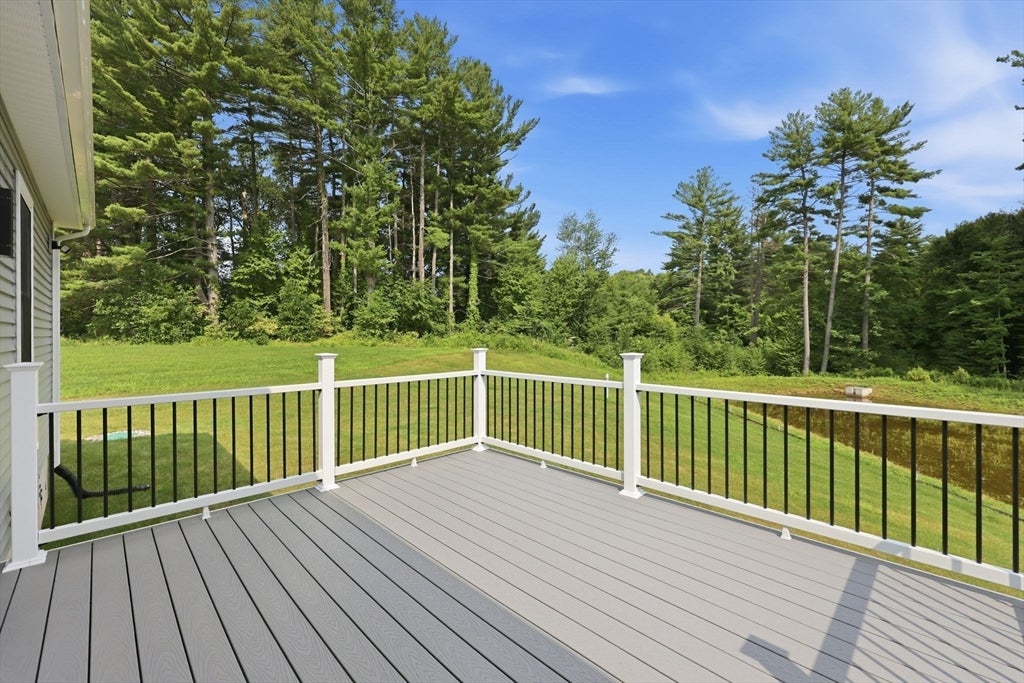 17 Silvergrass Ln, Southwick, MA Photo #11