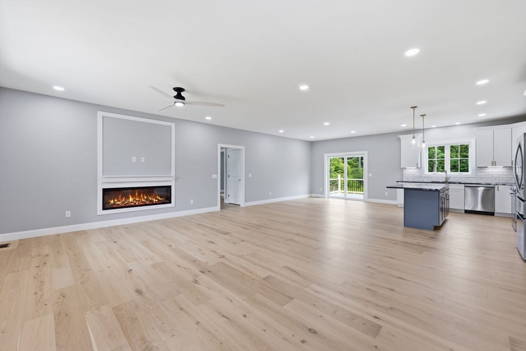 17 Silvergrass Ln, Southwick, MA Photo #19