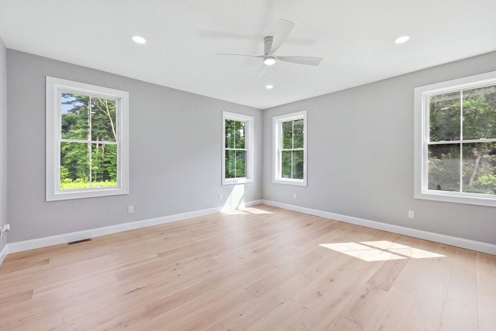 17 Silvergrass Ln, Southwick, MA Photo #32
