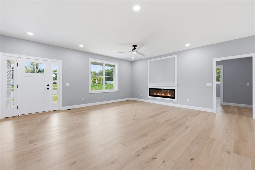 17 Silvergrass Ln, Southwick, MA Photo #26