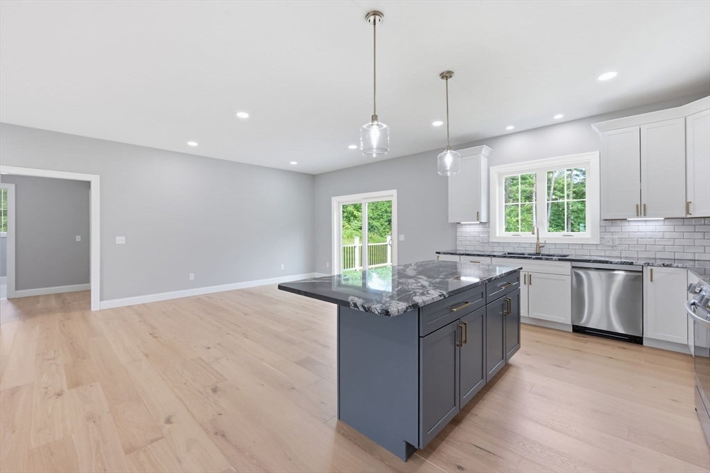 17 Silvergrass Ln, Southwick, MA Photo #21