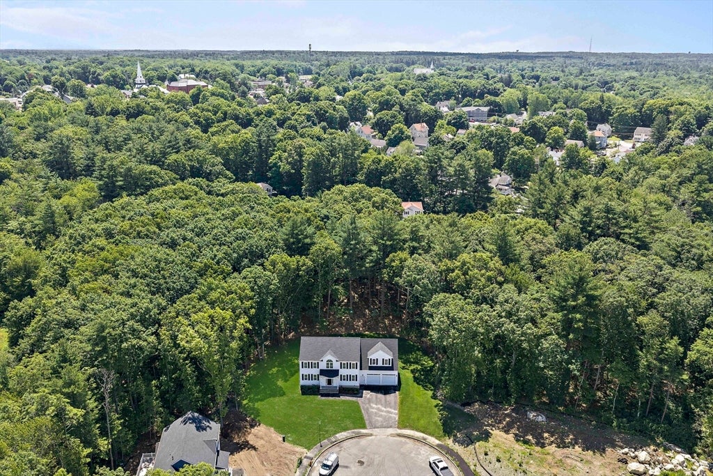 4 Clarendon Circle, Holbrook, MA Photo #33