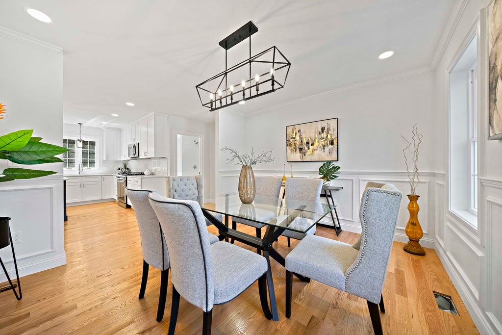 4 Clarendon Circle, Holbrook, MA Photo #8