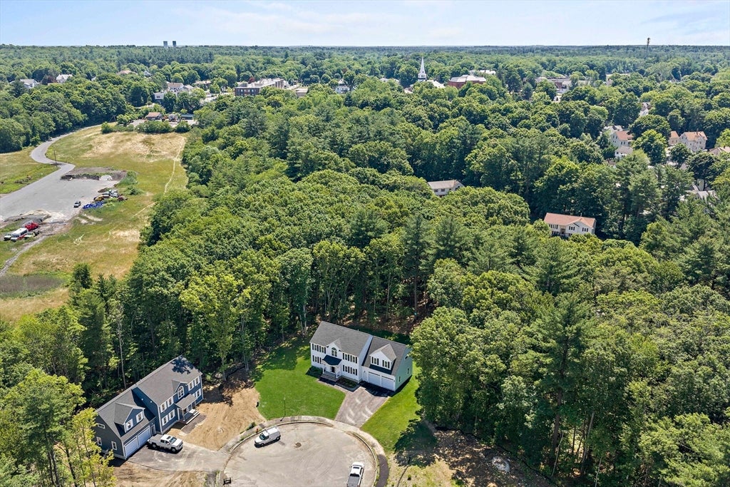 4 Clarendon Circle, Holbrook, MA Photo #32