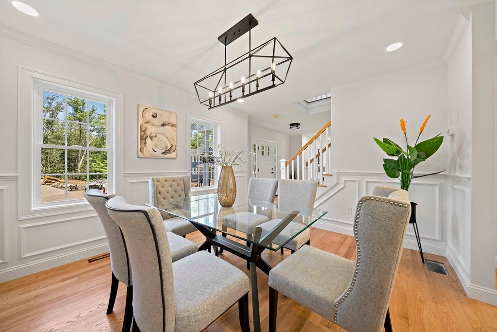 4 Clarendon Circle, Holbrook, MA Photo #7