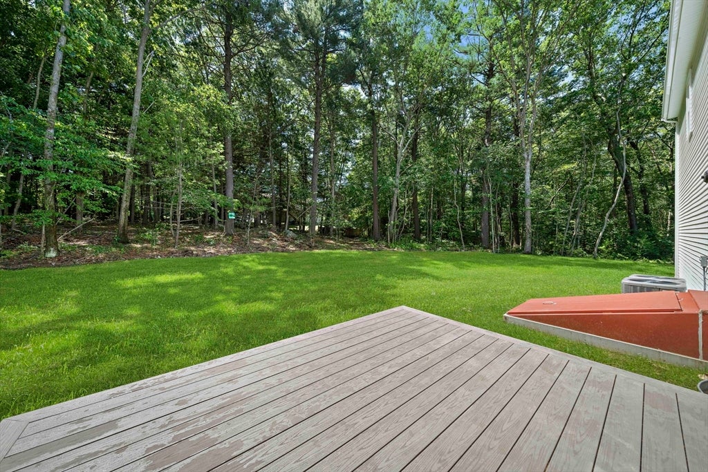 4 Clarendon Circle, Holbrook, MA Photo #27