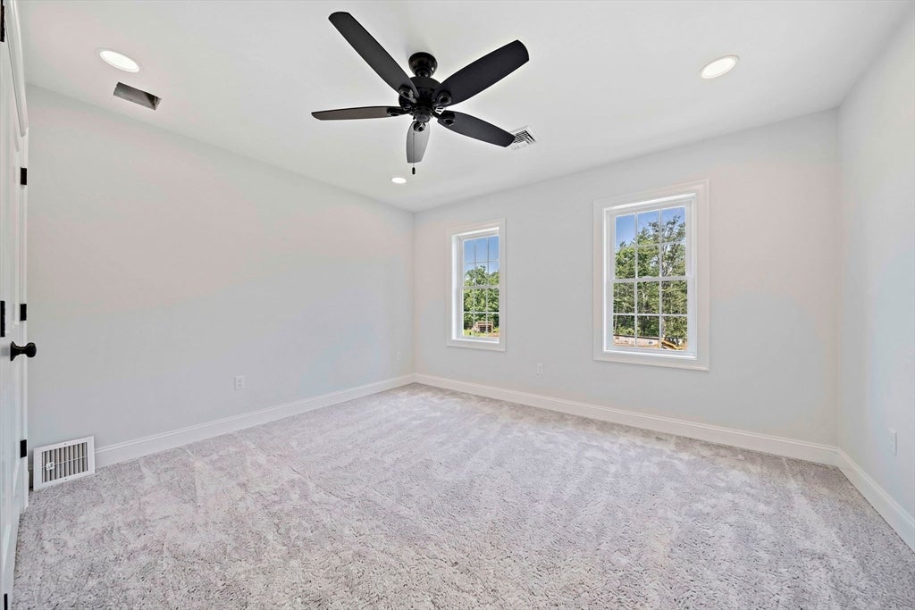 4 Clarendon Circle, Holbrook, MA Photo #21