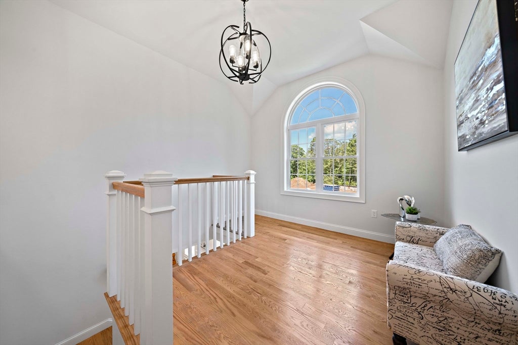 4 Clarendon Circle, Holbrook, MA Photo #26