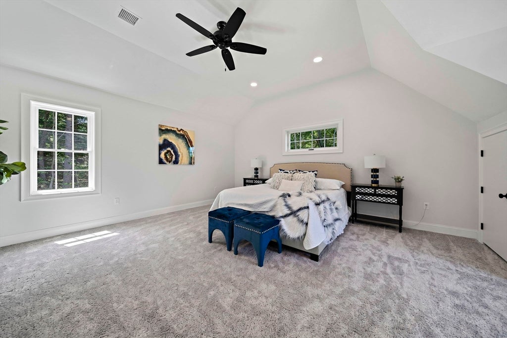 4 Clarendon Circle, Holbrook, MA Photo #17