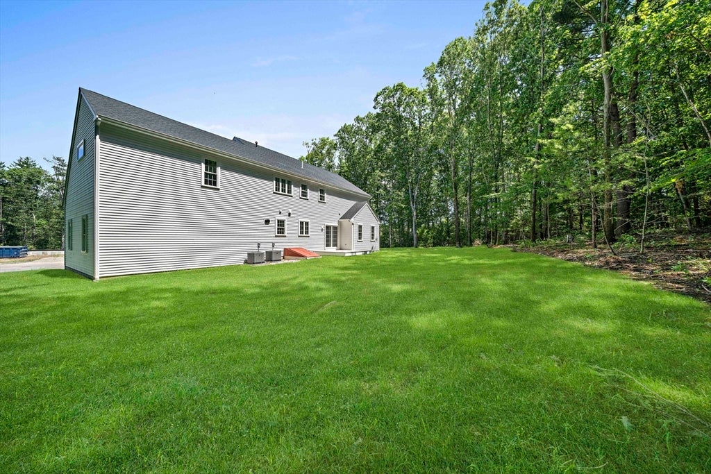 4 Clarendon Circle, Holbrook, MA Photo #29