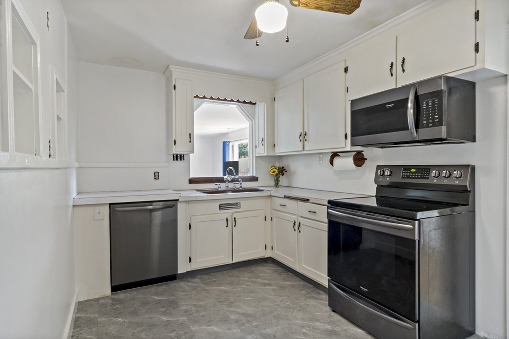 238 Lake St