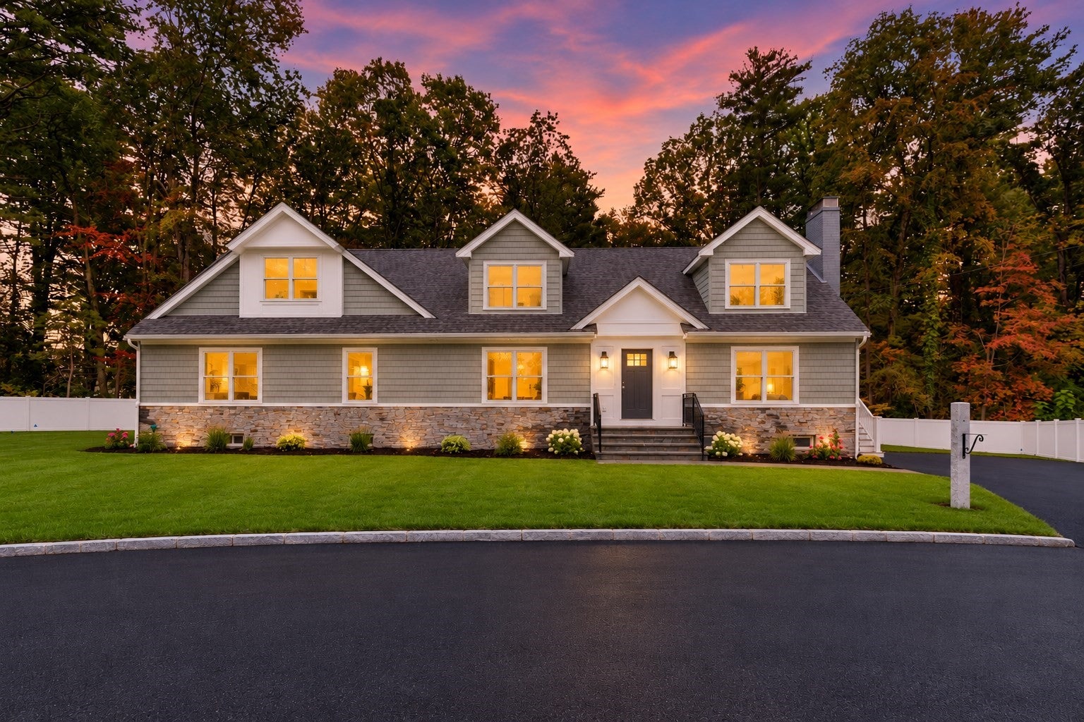 Photo of 1 Nevada Rd, Burlington, MA