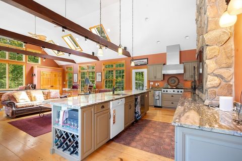 2 Langlee Rd Hingham MA 02043