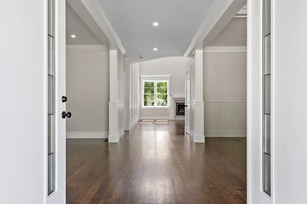Photo of 86 High St, Shrewsbury, MA 01545 (MLS # 73529266)