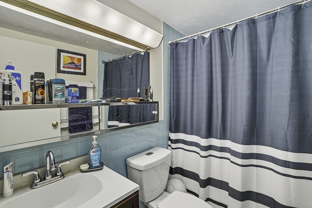 Shrewsbury, Massachusetts 01545, United States, 1 Bedroom Bedrooms, ,1 BathroomBathrooms,Residential,Active,217967