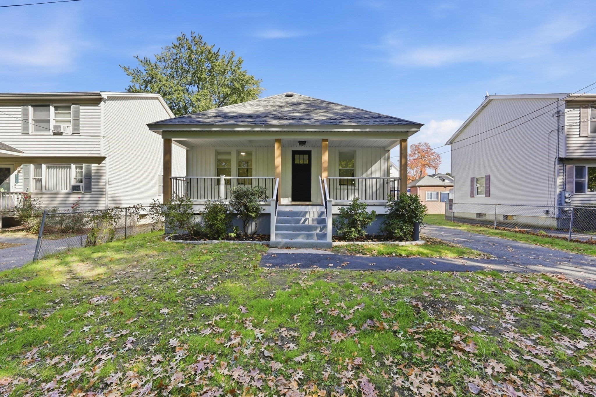 145 Moxon St, Springfield, MA Photo #2