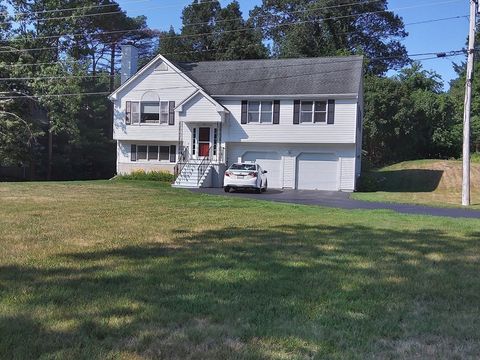 1 Dorianna Cir Shrewsbury MA 01545