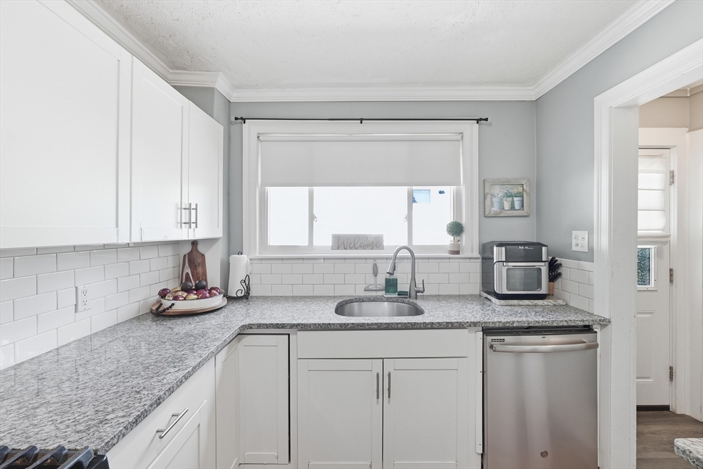 42 Volkmar St