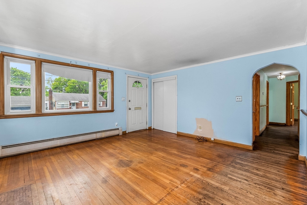 137 Eleanor Dr, Braintree, MA Photo #4