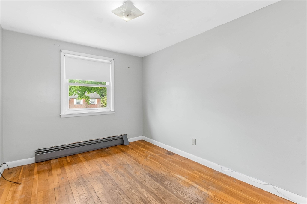 137 Eleanor Dr, Braintree, MA Photo #13