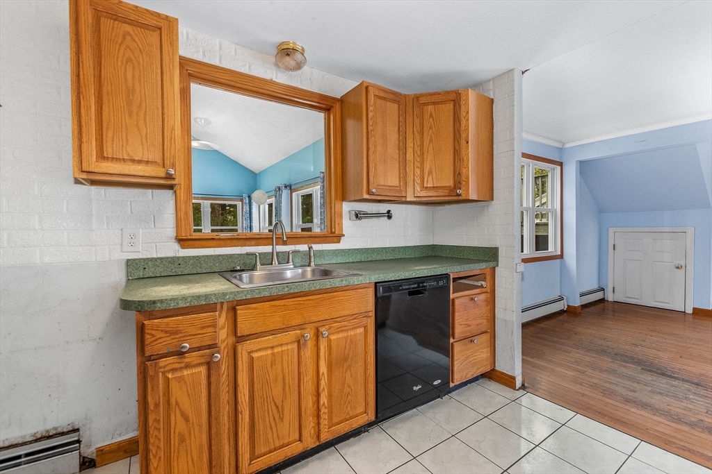137 Eleanor Dr, Braintree, MA Photo #10