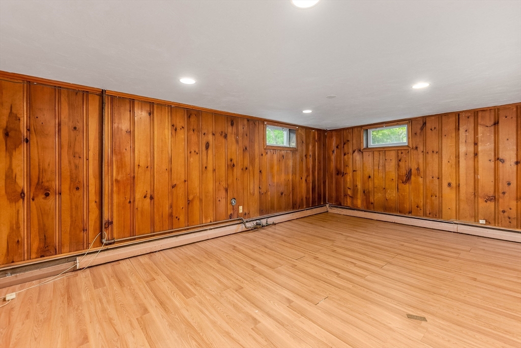 137 Eleanor Dr, Braintree, MA Photo #27
