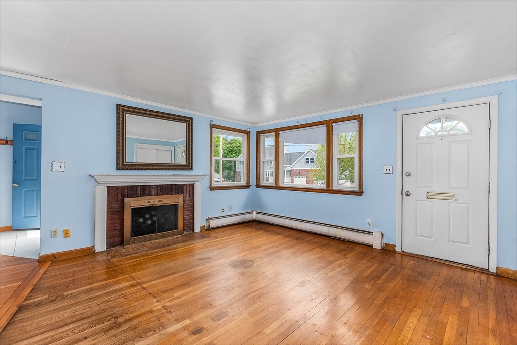 137 Eleanor Dr, Braintree, MA Photo #5