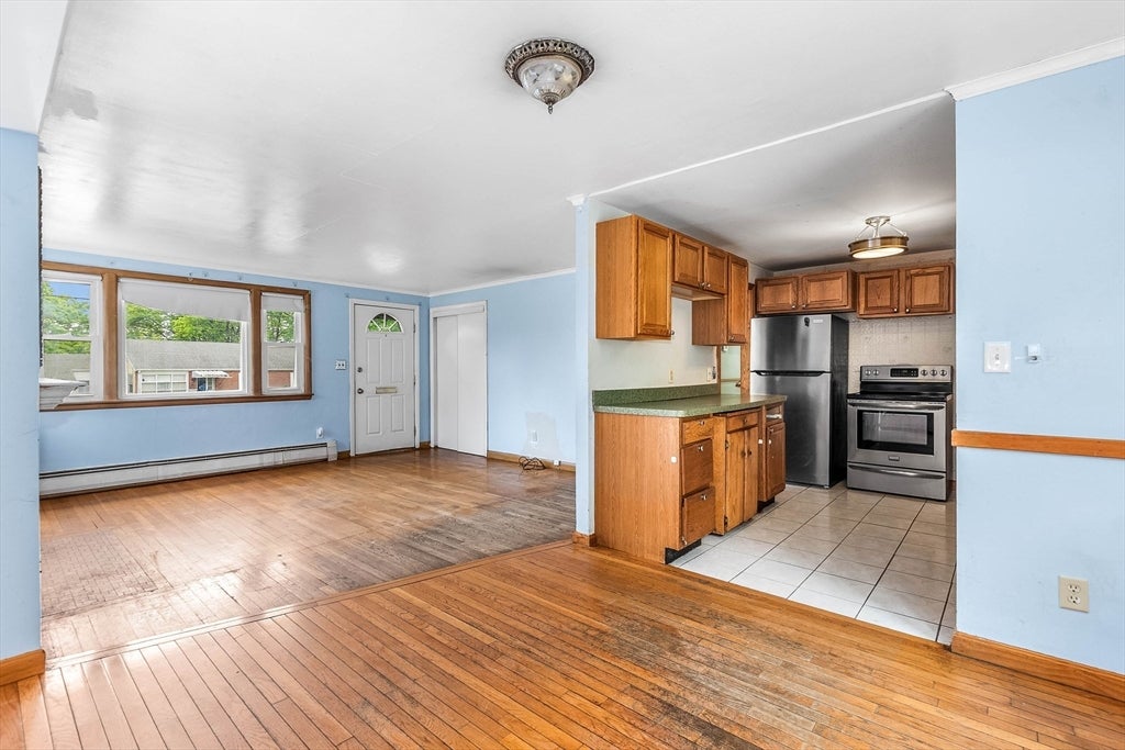 137 Eleanor Dr, Braintree, MA Photo #8