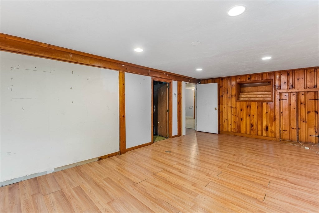 137 Eleanor Dr, Braintree, MA Photo #28