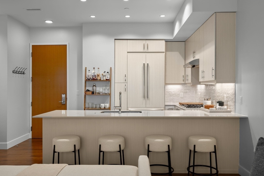 10 Shipyard Dr 401
