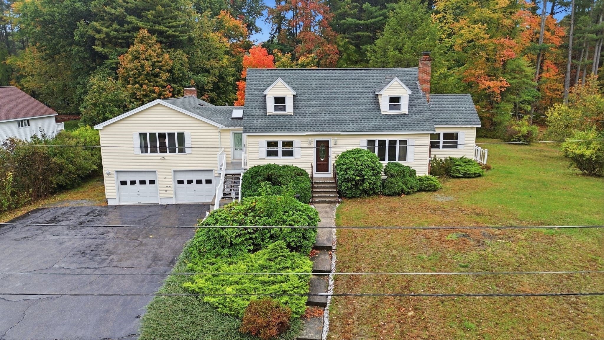 15 Regis Rd