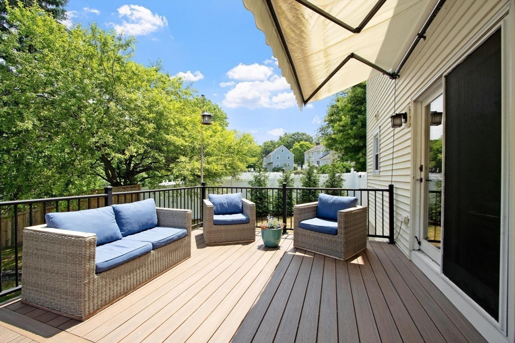 32 Indian Ridge Dr