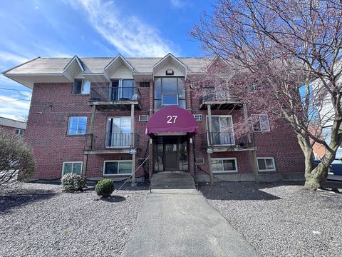 Photo of 27 Gordon St #204, Framingham, MA 01702 (MLS # 73505047)