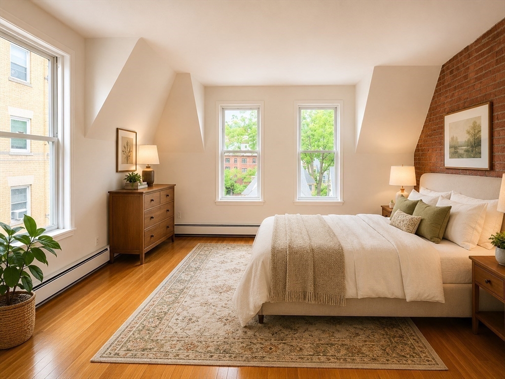 1575 Beacon St 3R