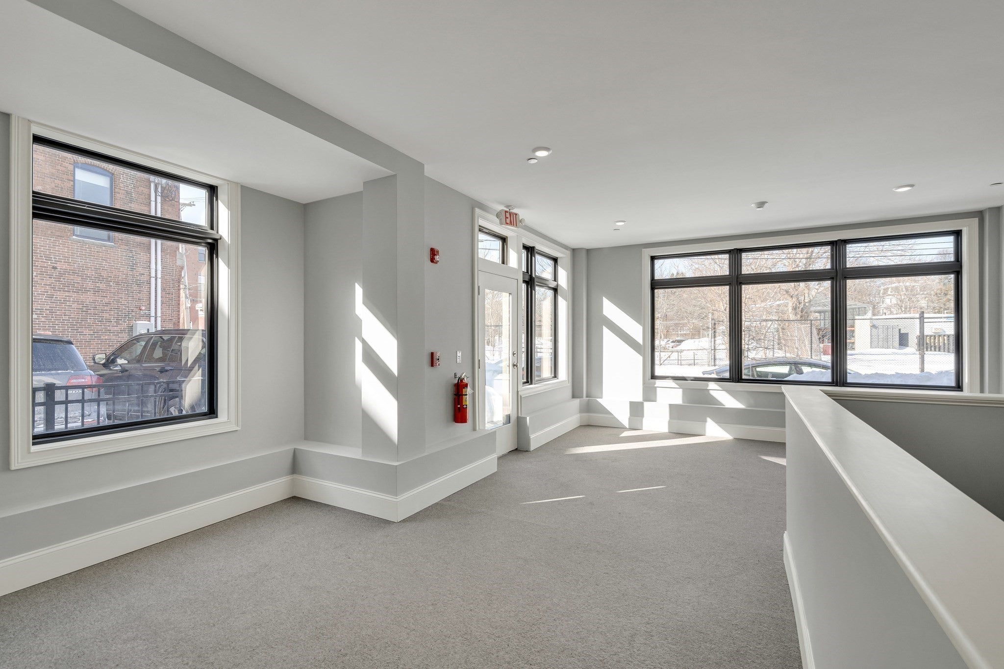 120 Brookside Ave