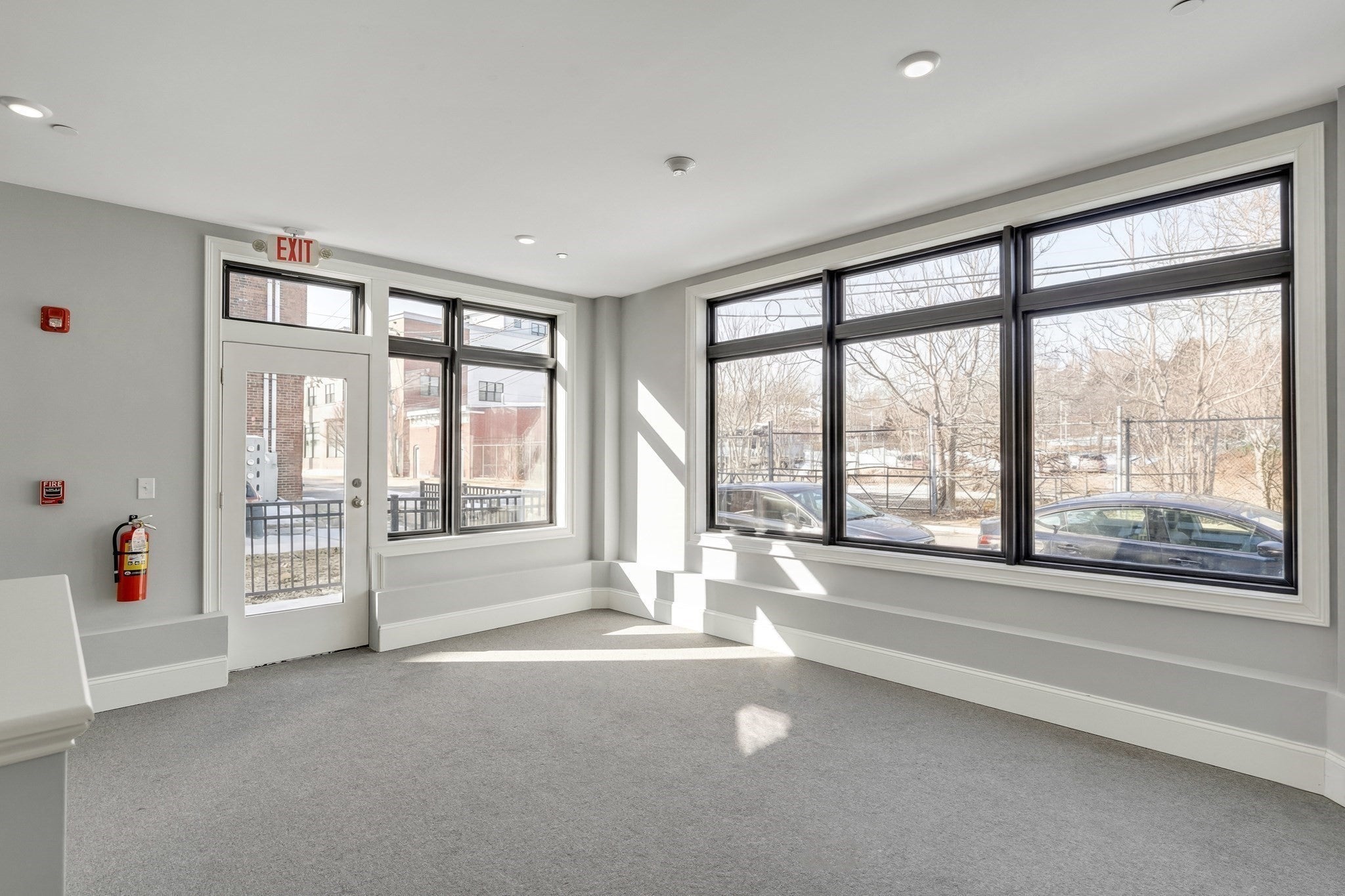 120 Brookside Ave